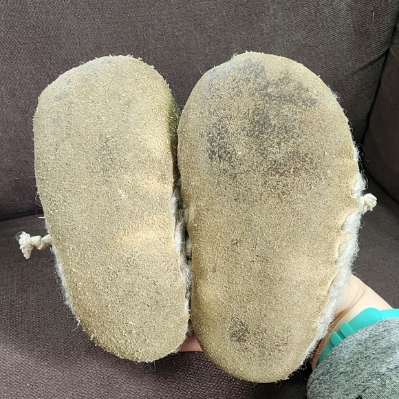 Wool & Leather Infant Slippers - Picture 4 of 5